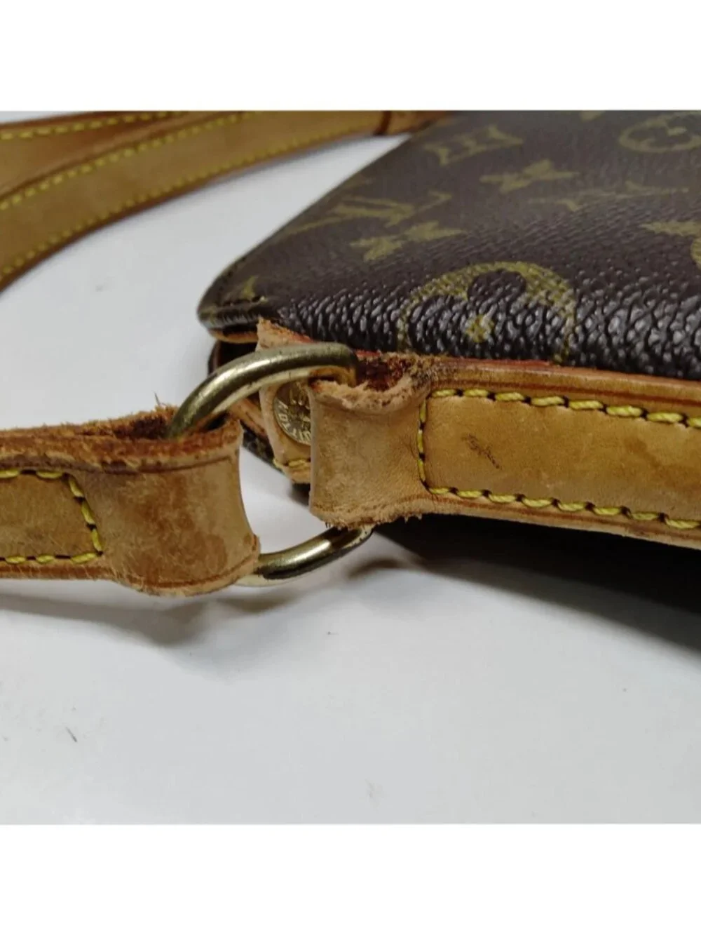Authentic Louis Vuitton Drouot Monogram Canvas Crossbody Shoulder Bag Vintage